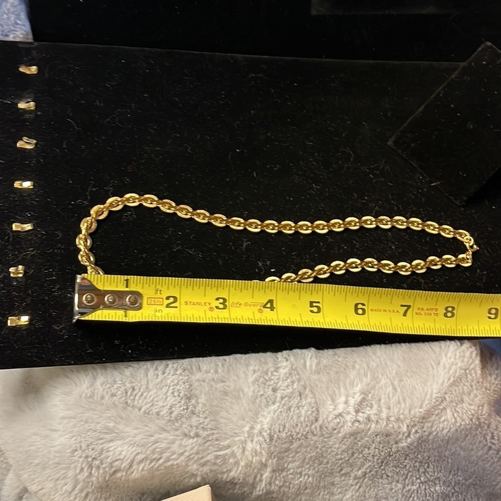 Avon -1990- Vintage Gold tone Opulent Chain Necklace - Picture 5 of 5